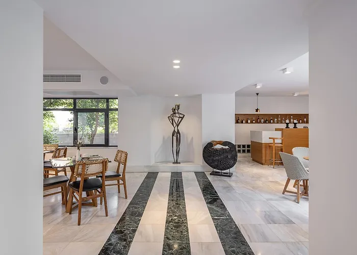 Avra City Boutique Hotel